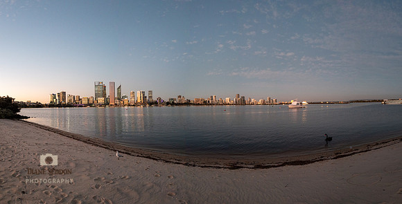 L1001844-Pano